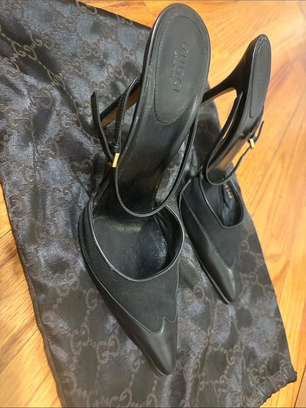Vintage 2002 Gucci by Tom Ford Pointed Toe Mule Heels size 7 with Dust Bag - Picture 1 of 9